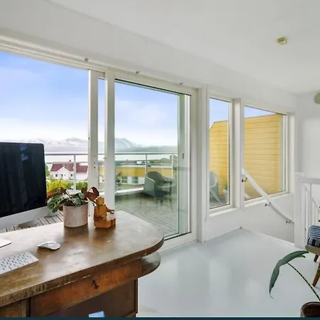 Homestay Arctic With Northern Light Viewpoint Tromso